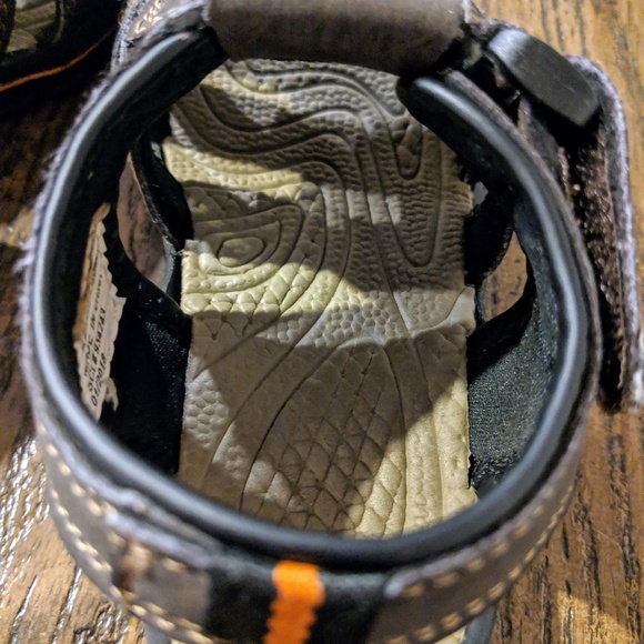 Boys sandels - Picture 2 of 4